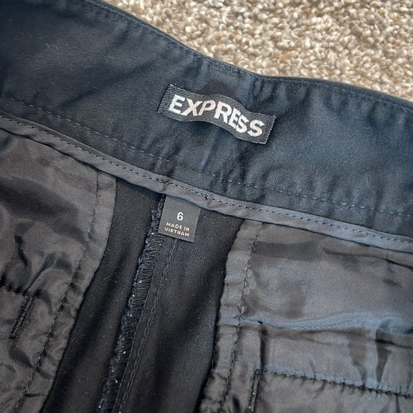 ‼️MAJOR SALE ‼️ Express Short - Picture 3 of 4